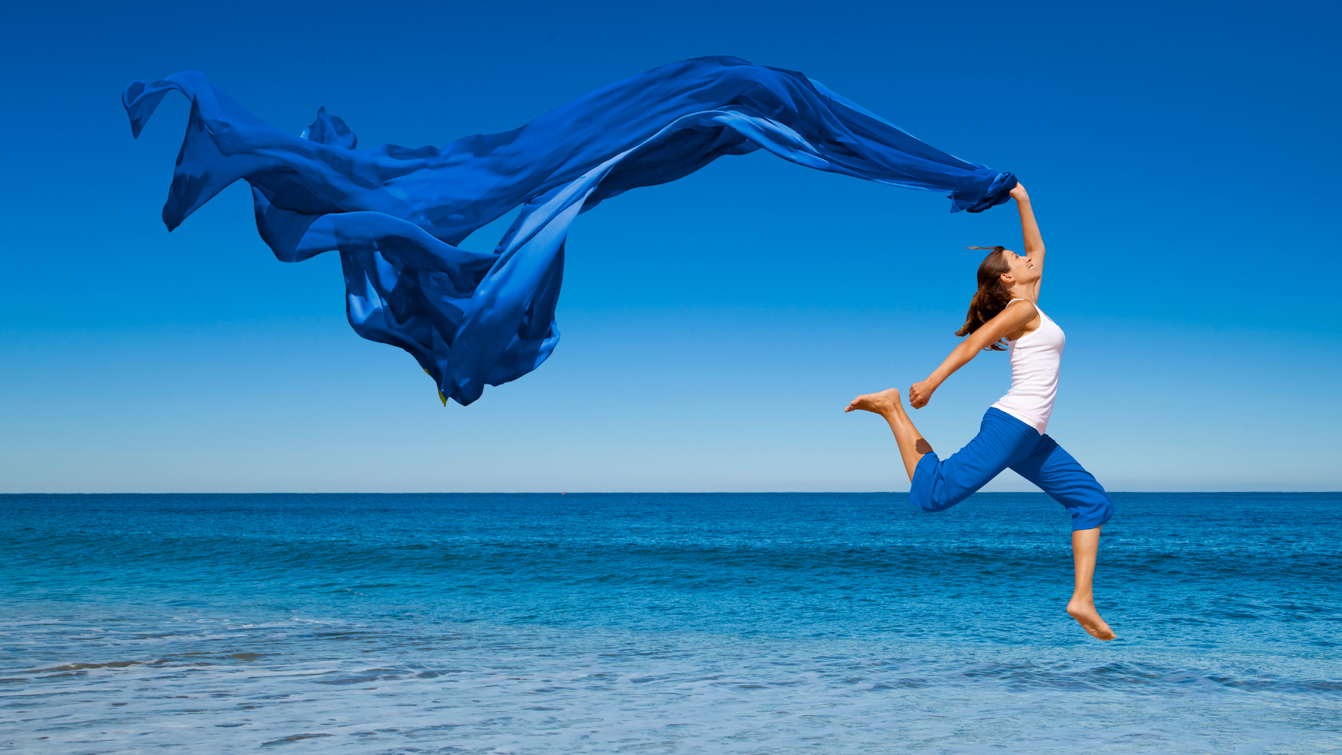 Mantra Yoga Centre Bologna donna leggerezza grazie alla meditazione mantra yoga mindfulness